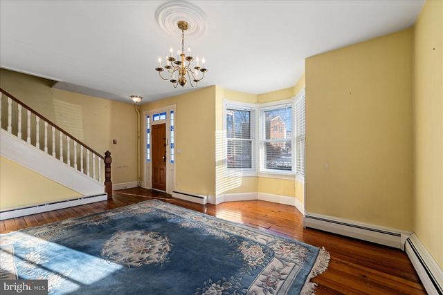 412 S SAMUEL ST, Charles Town, WV 25414