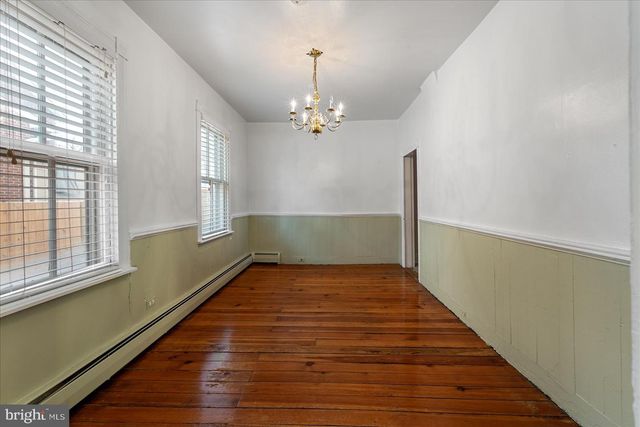 412 S SAMUEL ST, Charles Town, WV 25414