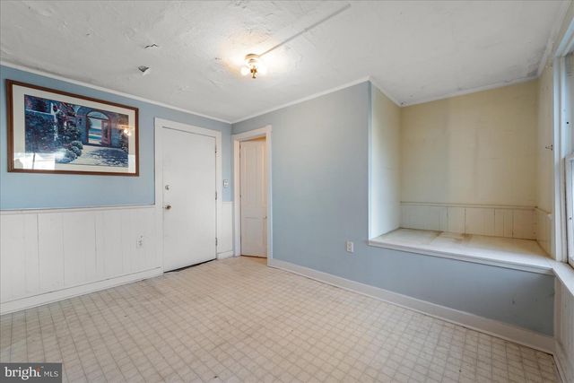 412 S SAMUEL ST, Charles Town, WV 25414