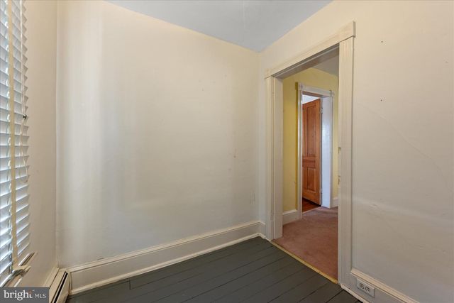 412 S SAMUEL ST, Charles Town, WV 25414