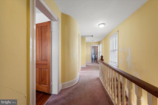 412 S SAMUEL ST, Charles Town, WV 25414