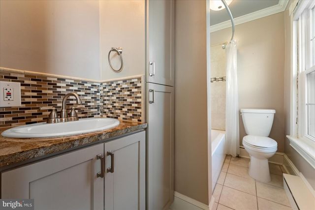 412 S SAMUEL ST, Charles Town, WV 25414