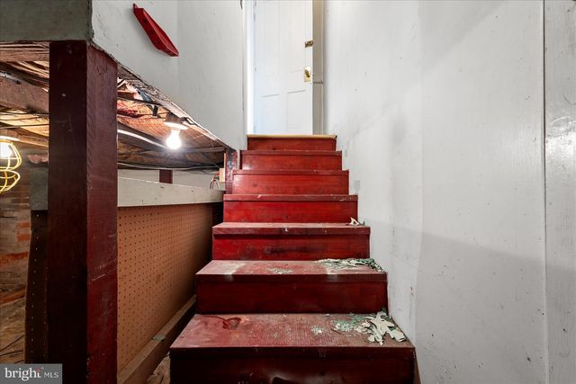 412 S SAMUEL ST, Charles Town, WV 25414