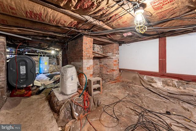 412 S SAMUEL ST, Charles Town, WV 25414