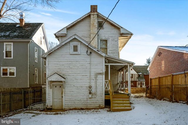 412 S SAMUEL ST, Charles Town, WV 25414