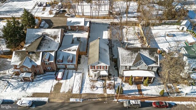 412 S SAMUEL ST, Charles Town, WV 25414