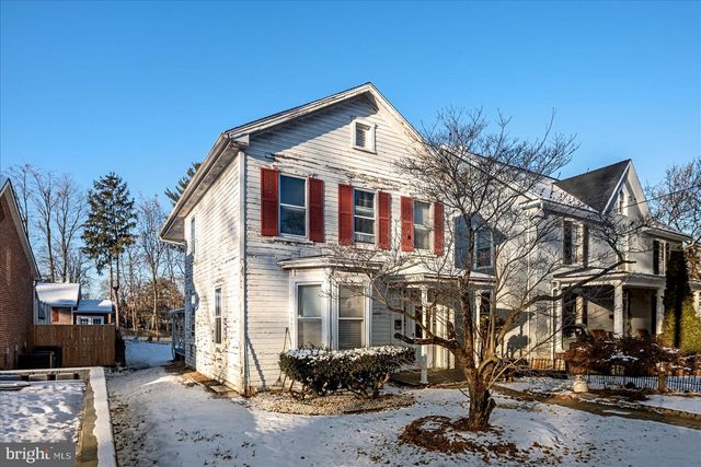 412 S SAMUEL ST, Charles Town, WV 25414