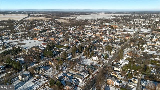 412 S SAMUEL ST, Charles Town, WV 25414