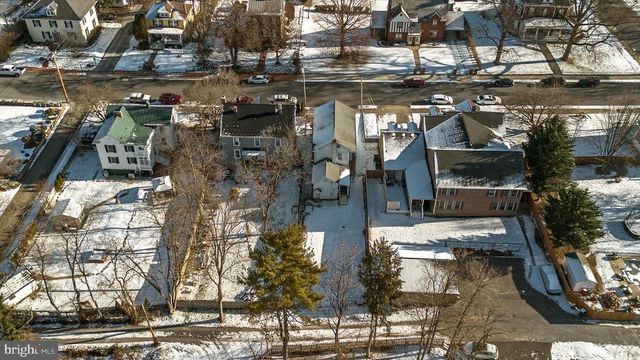 412 S SAMUEL ST, Charles Town, WV 25414