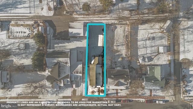 412 S SAMUEL ST, Charles Town, WV 25414