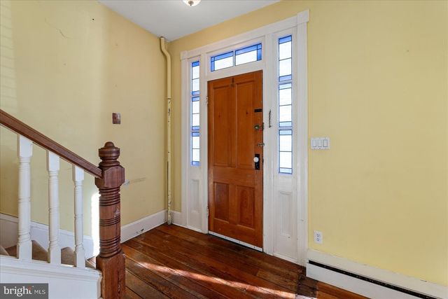 412 S SAMUEL ST, Charles Town, WV 25414