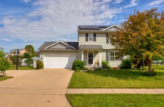 10303 Stonebridge Drive, Johnston, IA 50131