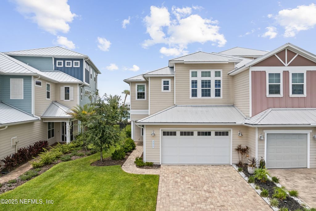 457 MARQUESA Circle, St. Johns, FL 32259