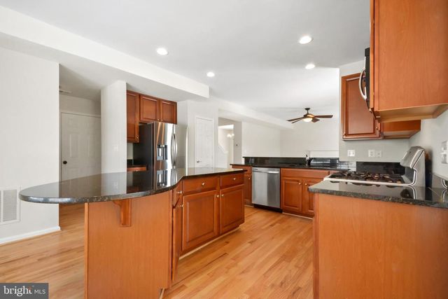 20 MANORWOOD DR, Fredericksburg, VA 22406