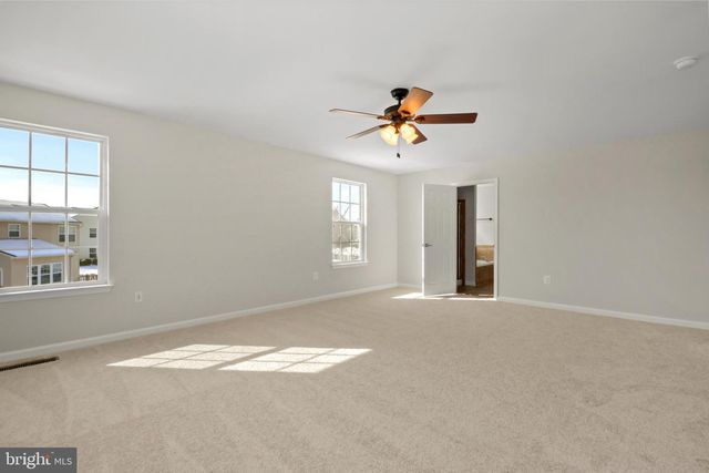 20 MANORWOOD DR, Fredericksburg, VA 22406