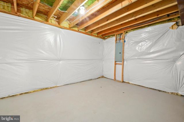 20 MANORWOOD DR, Fredericksburg, VA 22406