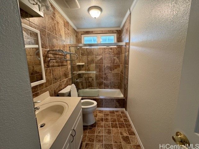 2809 Henry Street B, Honolulu, HI 96817