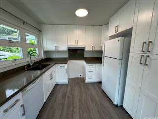 2809 Henry Street B, Honolulu, HI 96817