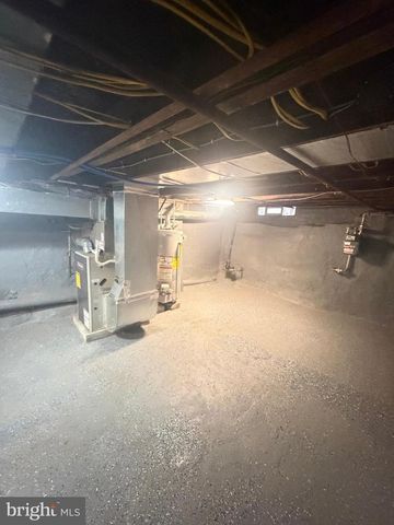 2308 GREENWICH ST, Philadelphia, PA 19146