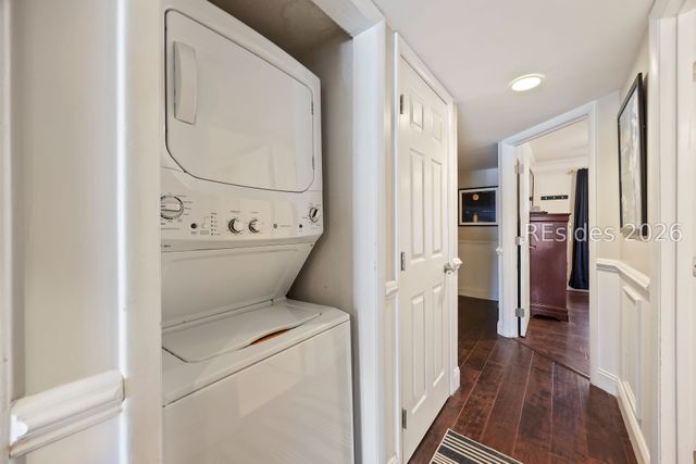 100 Helmsman Way Apt 205, Hilton Head Island, SC 29928