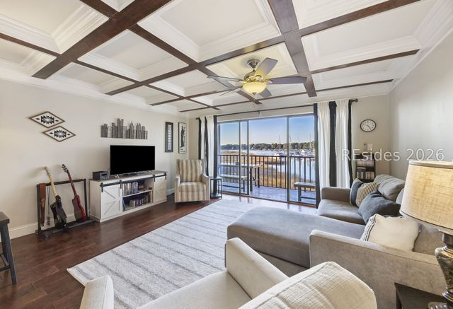 100 Helmsman Way Apt 205, Hilton Head Island, SC 29928