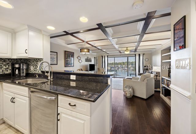 100 Helmsman Way Apt 205, Hilton Head Island, SC 29928