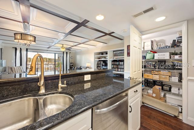 100 Helmsman Way Apt 205, Hilton Head Island, SC 29928