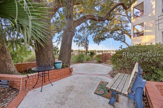 100 Helmsman Way Apt 205, Hilton Head Island, SC 29928