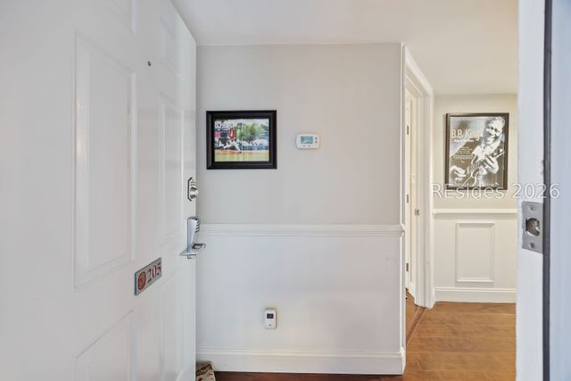 100 Helmsman Way Apt 205, Hilton Head Island, SC 29928