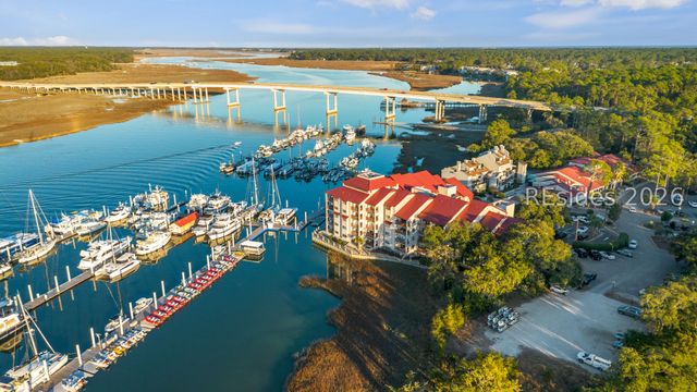 100 Helmsman Way Apt 205, Hilton Head Island, SC 29928