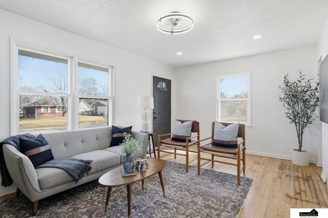 6861 BENTON Street, Lincoln, NE 68507