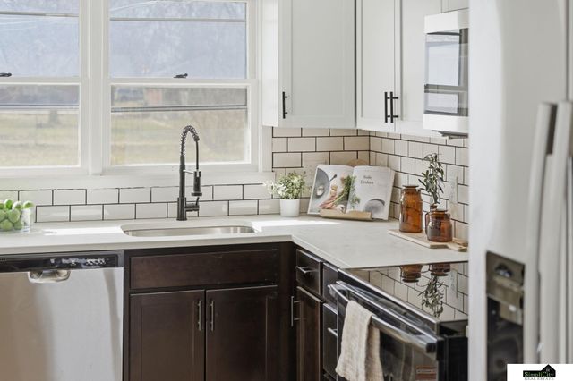 6861 BENTON Street, Lincoln, NE 68507