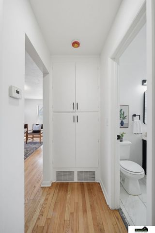 6861 BENTON Street, Lincoln, NE 68507