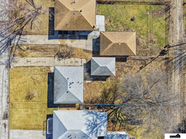 6861 BENTON Street, Lincoln, NE 68507