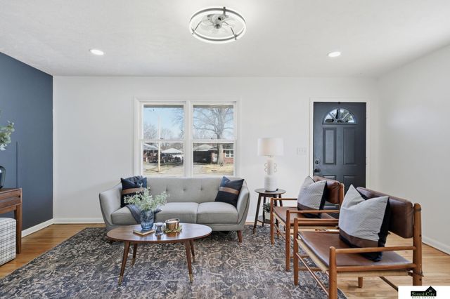 6861 BENTON Street, Lincoln, NE 68507