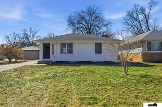 6861 BENTON Street, Lincoln, NE 68507