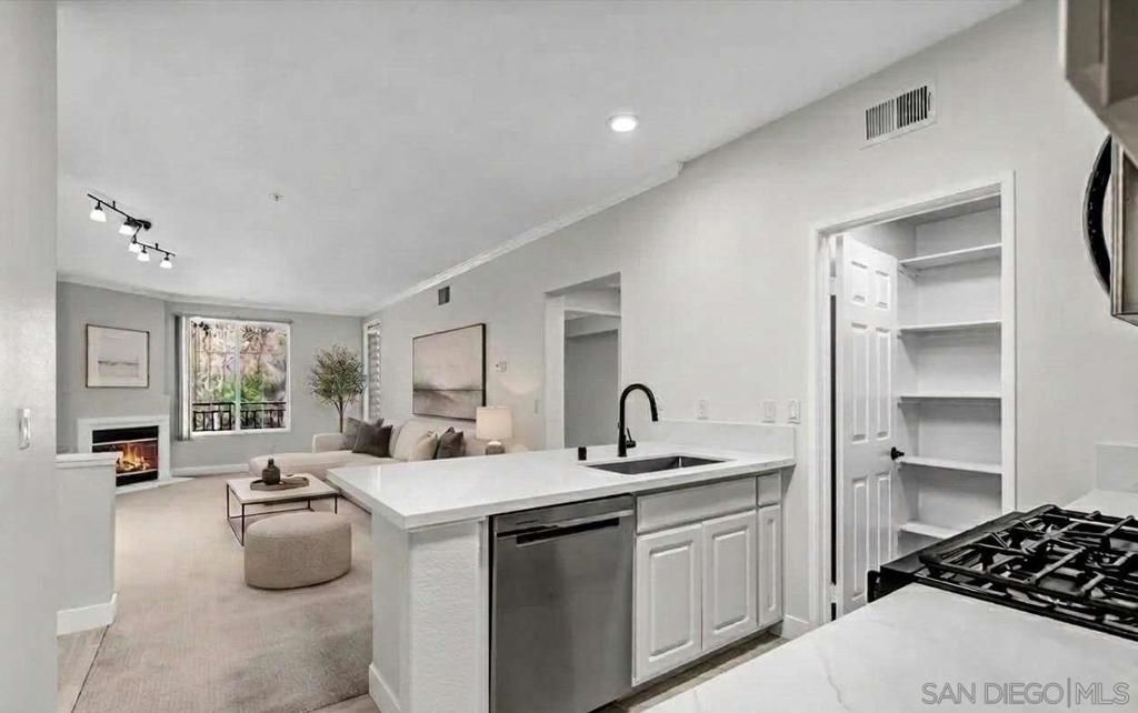 10848 Scripps Ranch Blvd 205, San Diego, CA 92131 — photo 2