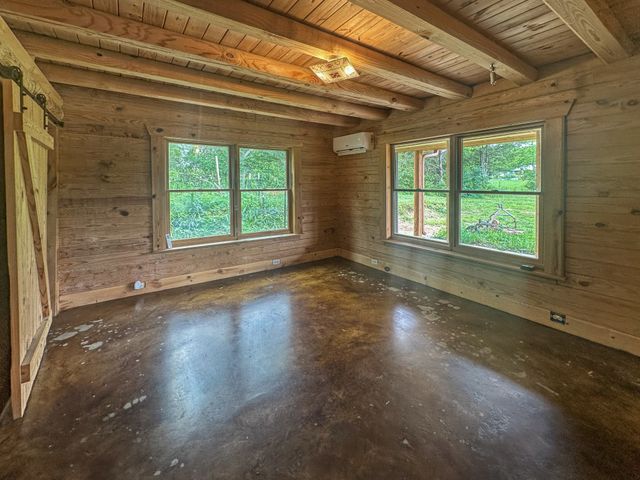 3172 Highway 76, Portland, TN 37148