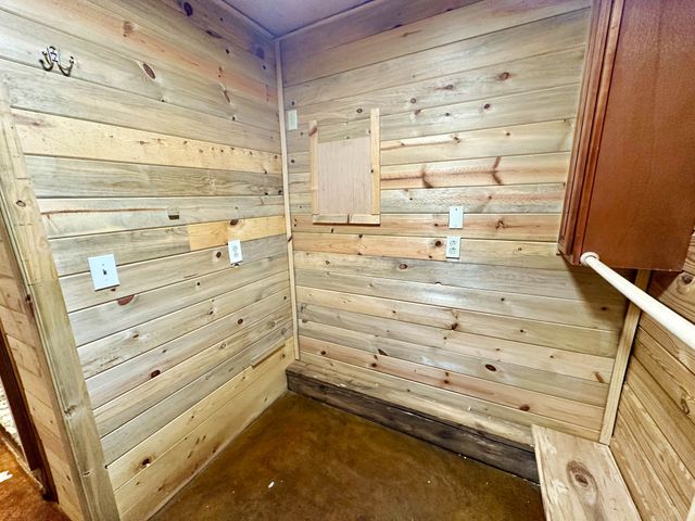 3172 Highway 76, Portland, TN 37148