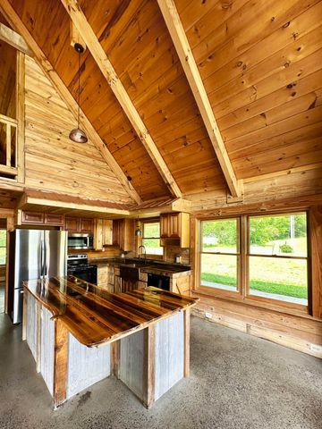 3172 Highway 76, Portland, TN 37148