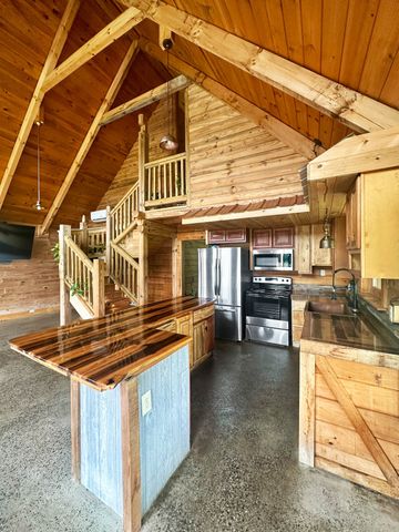 3172 Highway 76, Portland, TN 37148