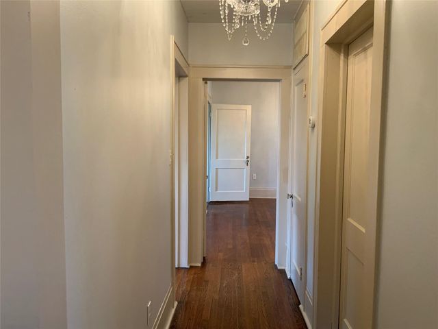 404 W Main Street, Bellville, TX 77418
