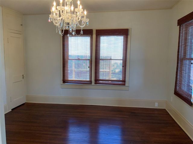 404 W Main Street, Bellville, TX 77418