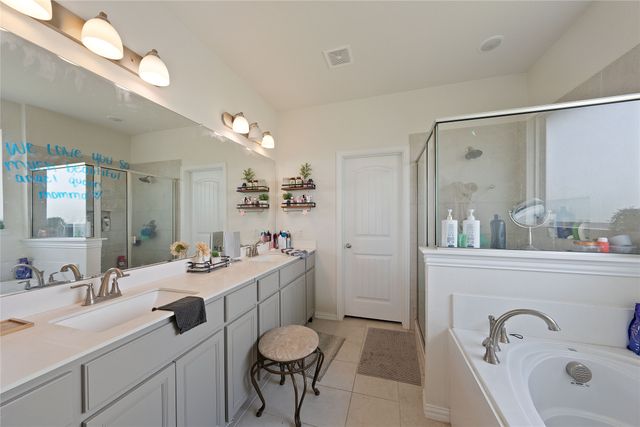 5017 Freestone Drive, Weatherford, TX 76085