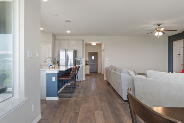 5017 Freestone Drive, Weatherford, TX 76085
