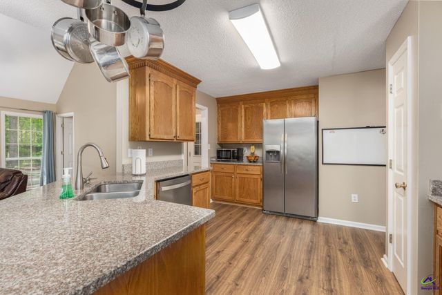 101 Saddlefield Court, Bonaire, GA 31005
