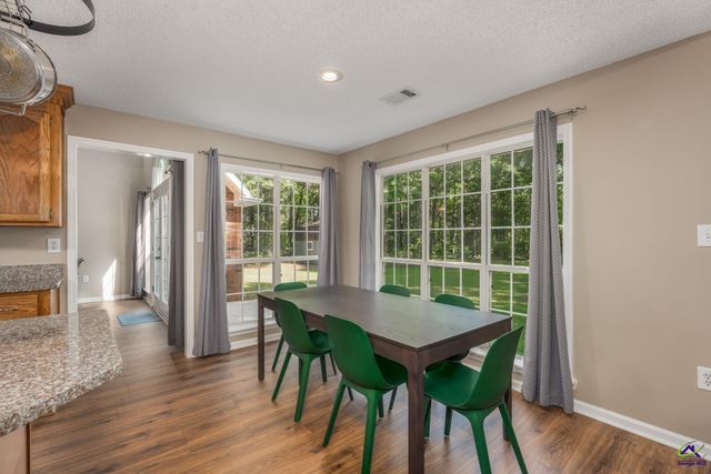 101 Saddlefield Court, Bonaire, GA 31005