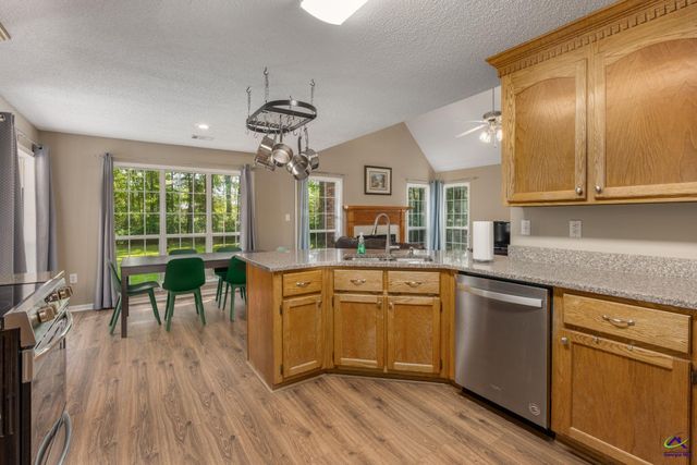 101 Saddlefield Court, Bonaire, GA 31005