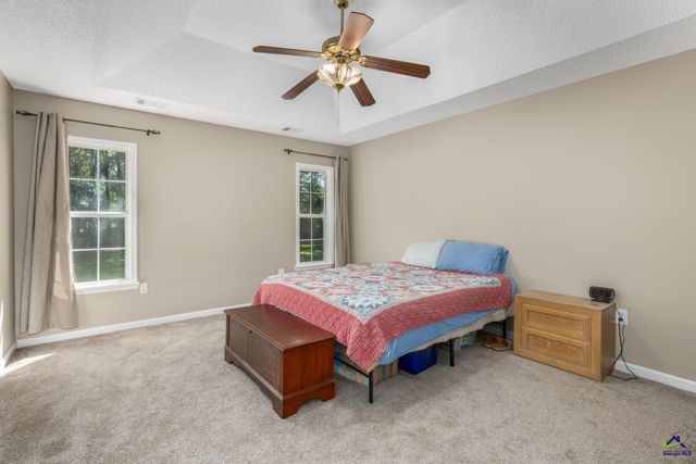 101 Saddlefield Court, Bonaire, GA 31005