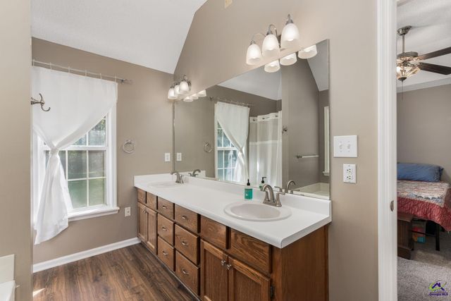 101 Saddlefield Court, Bonaire, GA 31005